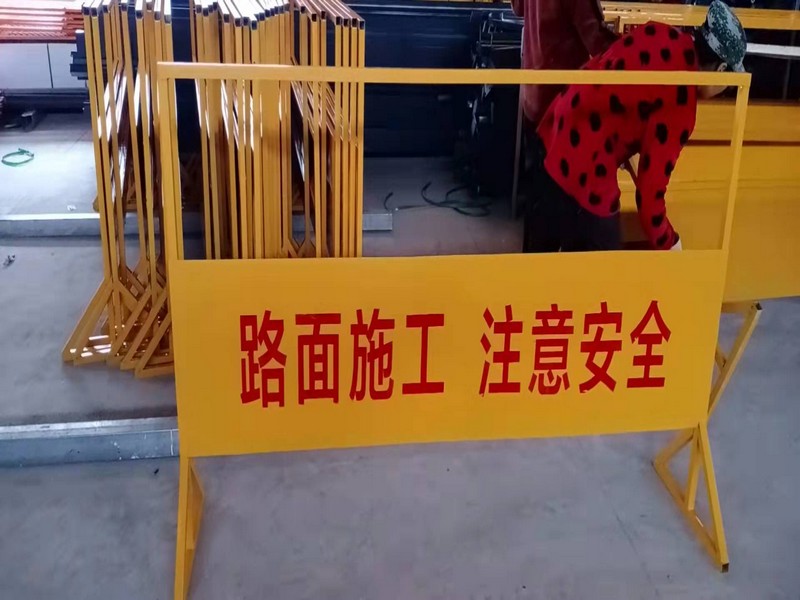 江西警示标牌
